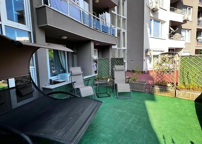 For Rent In Sunny Beach/ アパート *
