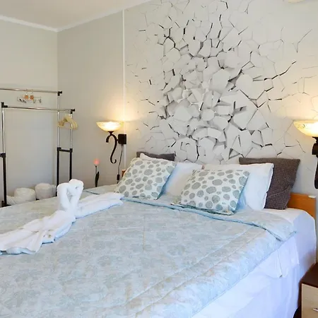 For Rent In Sunny Beach/ *