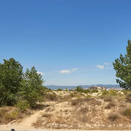 شقة For Rent In Sunny Beach/ نيسيبار